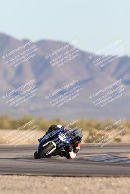 media/Dec-07-2025-CVMA (Sun) [[3e7d2de5dc]]/Race 16-Formula Middleweight/